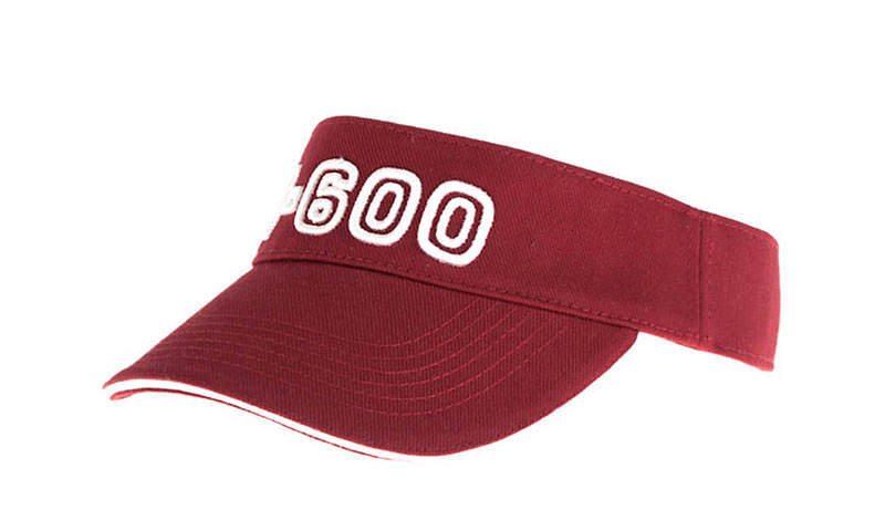 Sunvisor in der Farbe Bordeaux von der Stickerei Stoiber. Sunvisor in der Farbe Bordeaux von der Stickerei Stoiber.